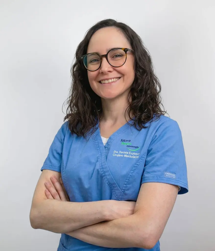 La Dra. Daniela Espinoza es especialista en cirugía maxilofacial