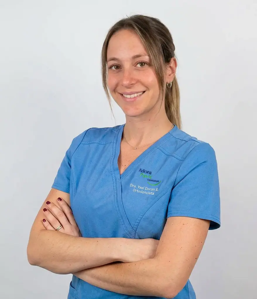 Dra. Yael Doron, especialista en ortodoncia en Clínica Mora Pavic Maipú y Apoquindo